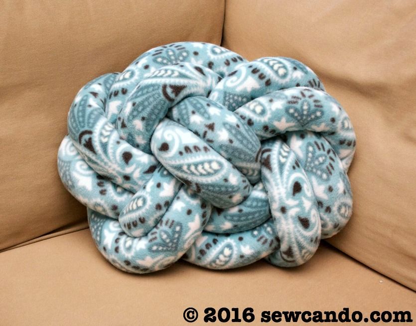 Sew Can Do Free Pattern Finds Knotted Fleece Pillow
